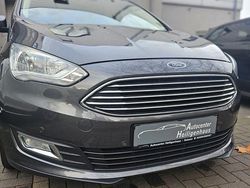 Grau Gebraucht 2016 Ford Grand C-Max Cool & Connect Van / Kleinbus | 9.980 € (Fairer Preis)