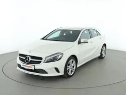 Weiß Gebraucht 2016 Mercedes A180 Urban Limousine | 14.540 € (Fairer Preis)