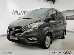 Grau (magneticgrau (metallic)) Gebraucht 2023 Ford Tourneo Custom Titanium Van | 41.760 € (Fairer Preis)
