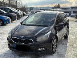 Schwarz Gebraucht 2015 Kia Ceed Kleinwagen | 6.500 € (Fairer Preis)