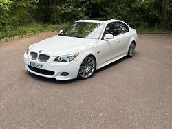 Weiß Gebraucht 2007 BMW 525 M Sport Limousine | 10.660 € (Teuer)