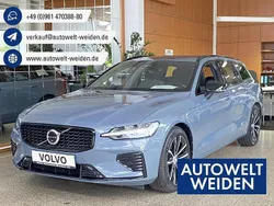 Grau Gebraucht 2022 Volvo V60 Plus Kombi | 31.800 € (Etwas zu teuer)
