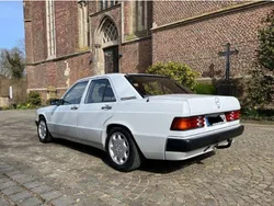 Weiß Gebraucht 1989 Mercedes 190 Limousine | 6.200 €