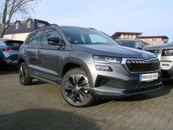 Grau Gebraucht 2023 Skoda Karoq SportLine SUV | 29.890 € (Guter Preis)