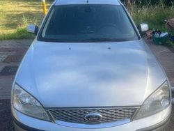 Silber Gebraucht 2005 Ford Mondeo Ghia Kombi | 1.700 € (Guter Preis)