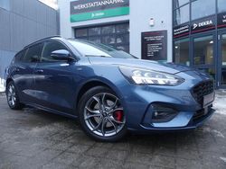 Chromablau metallic (metallic) Gebraucht 2021 Ford Focus ST-Line X Kombi | 19.800 € (Fairer Preis)