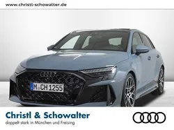 Kemoragrau metallic Gebraucht 2025 Audi RS3 Comfort Kleinwagen | 71.796 € (Fairer Preis)