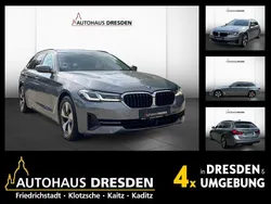 Grau (metallic) Gebraucht 2023 BMW 520 Performance Kombi | 29.990 € (Superpreis)