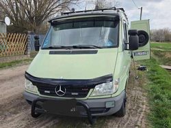 Grün Gebraucht 2004 Mercedes Sprinter Van | 10.000 €