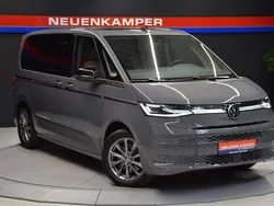 Grau Gebraucht 2023 VW T7 Style Van | 50.990 € (Fairer Preis)