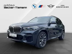 Grau Gebraucht 2022 BMW X5 M Sport SUV | 54.810 € (Superpreis)