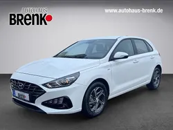Weiss Neu 2024 Hyundai i30 Comfort Limousine | 20.950 € (Superpreis)