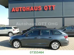 Grau Gebraucht 2022 Skoda Octavia Ambition Kombi | 23.550 € (Etwas zu teuer)