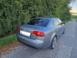 Grau Gebraucht 2006 Audi A4 Limousine | 4.800 € (Etwas zu teuer)