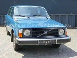 Blau Gebraucht 1978 Volvo 240 Limousine | 16.100 €