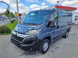 Grau Gebraucht 2021 Citroën Jumper Start Van / Kleinbus | 15.400 €