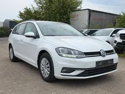 Weiß Gebraucht 2017 VW Golf VII Comfortline Kombi | 8.710 € (Superpreis)