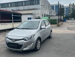 Andere außenfarben Gebraucht 2014 Hyundai i20 Limousine | 4.950 € (Guter Preis)
