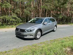 Grau Gebraucht 2016 VW Passat Kombi | 6.999 €