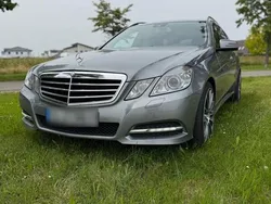 Grau Gebraucht 2012 Mercedes E250 Avantgarde Kombi | 14.499 € (Fairer Preis)