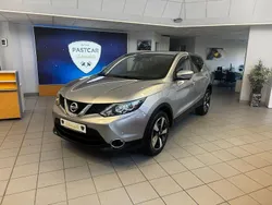 Silber Gebraucht 2016 Nissan Qashqai N-Connecta SUV | 14.300 € (Fairer Preis)