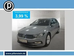 Grau Gebraucht 2022 VW Passat Business Kombi | 20.906 € (Fairer Preis)