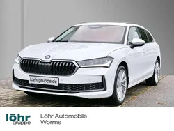 Purity weiss Gebraucht 2024 Skoda Superb Selection Kombi | 42.950 € (Superpreis)