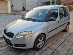 Silber Gebraucht 2009 Skoda Roomster Plus Edition Van / Kleinbus | 999 € (Guter Preis)