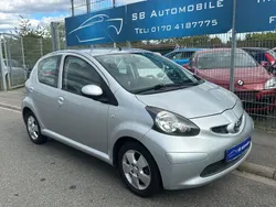 Silber Gebraucht 2006 Toyota Aygo City Kleinwagen | 3.490 € (Etwas zu teuer)
