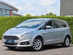 Silber Gebraucht 2016 Ford S-MAX Titanium Van / Kleinbus | 10.200 € (Superpreis)