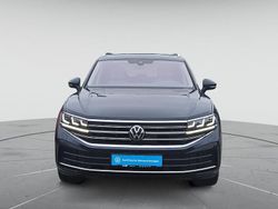 Meloe blue kristalleffekt Gebraucht 2023 VW Touareg Elegance SUV | 73.880 € (Etwas zu teuer)