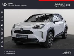 Weiß Gebraucht 2022 Toyota Yaris Cross Team SUV | 23.490 € (Fairer Preis)