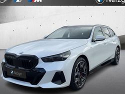 Weiss Gebraucht 2024 BMW i5 Comfort Edition Kombi | 59.950 €