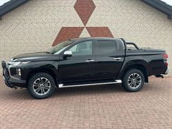 Schwarz Gebraucht 2021 Mitsubishi L200 Select Abholung | 33.490 € (Fairer Preis)