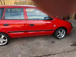 Rot Gebraucht 2003 Mitsubishi Space Star Van / Kleinbus | 3.750 €