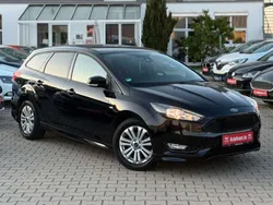 Schwarz Gebraucht 2018 Ford Focus ST-Line Kombi | 11.990 € (Guter Preis)