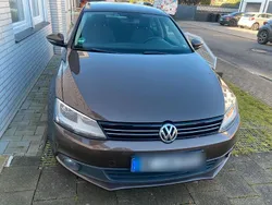 Braun Gebraucht 2011 VW Jetta Limousine | 6.700 € (Fairer Preis)