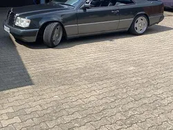 Schwarz Gebraucht 1992 Mercedes E300 Coupé | 21.000 €