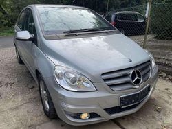 Silber Gebraucht 2008 Mercedes B180 Van / Kleinbus | 5.590 € (Guter Preis)