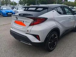 Grau Gebraucht 2024 Toyota C-HR Sport SUV | 29.800 € (Fairer Preis)