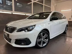 Weiß Gebraucht 2019 Peugeot 308 GT-line Kombi | 12.988 € (Etwas zu teuer)