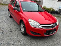 Rot Gebraucht 2009 Opel Astra Kombi | 2.500 € (Fairer Preis)