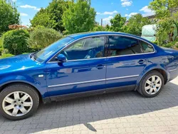 Blau Gebraucht 2001 VW Passat Limousine | 7.300 €