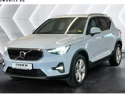 Blau Gebraucht 2024 Volvo XC40 Core SUV | 35.890 € (Guter Preis)
