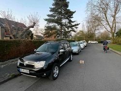 Schwarz Gebraucht 2010 Dacia Duster Prestige SUV | 6.400 € (Fairer Preis)