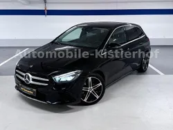 Schwarz Gebraucht 2019 Mercedes B220 Van / Kleinbus | 23.000 € (Fairer Preis)