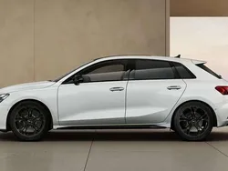 Gletscherweiß metallic Neu 2025 Audi S3 Limousine | 50.576 € (Superpreis)