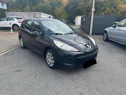 Schwarz Gebraucht 2011 Peugeot 207 Kombi | 3.350 € (Fairer Preis)