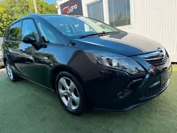 Schwarz Gebraucht 2016 Opel Zafira Tourer Edition Van / Kleinbus | 11.490 € (Fairer Preis)