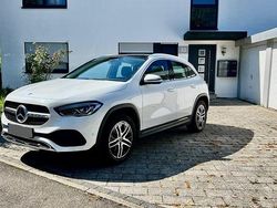 Weiß Gebraucht 2020 Mercedes GLA200 Progressive SUV | 28.650 € (Guter Preis)